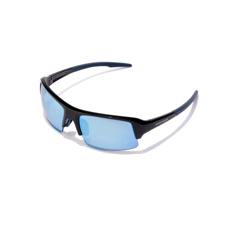 HAWKERS Lunettes De Soleil Pour Hommes Et Femmes NOIR BLEU CHROME - BAT 1 HAWKERS Lunettes De Soleil Pour Hommes Et Femmes NOIR BLEU CHROME - BAT