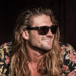 Lunettes De Soleil POZZ' Noir, Polarisés ROUGE - Cat.3 - MUNDAKA -Surf Fournitures Boutique lunettes de soleil pozz noir polarises rouge cat3 mundaka 3