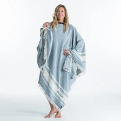 Serviette De Plage Poncho 190 X 190 Cm - Gris Bleu -Surf Fournitures Boutique serviette de plage poncho 190 x 190 cm gris bleu 6