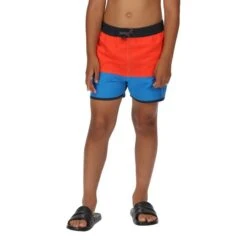 Regatta Short De Bain SERGIO Enfant (Rouge Vif / Bleu Vif) -Surf Fournitures Boutique short de bain sergio enfant rouge vif bleu vif 3